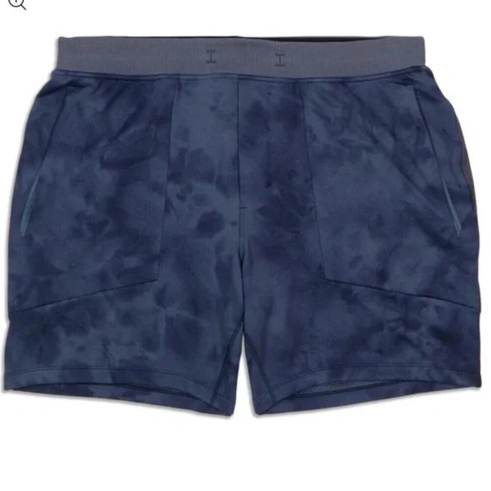 Lululemon Textured Tech Shorts 6" Medium